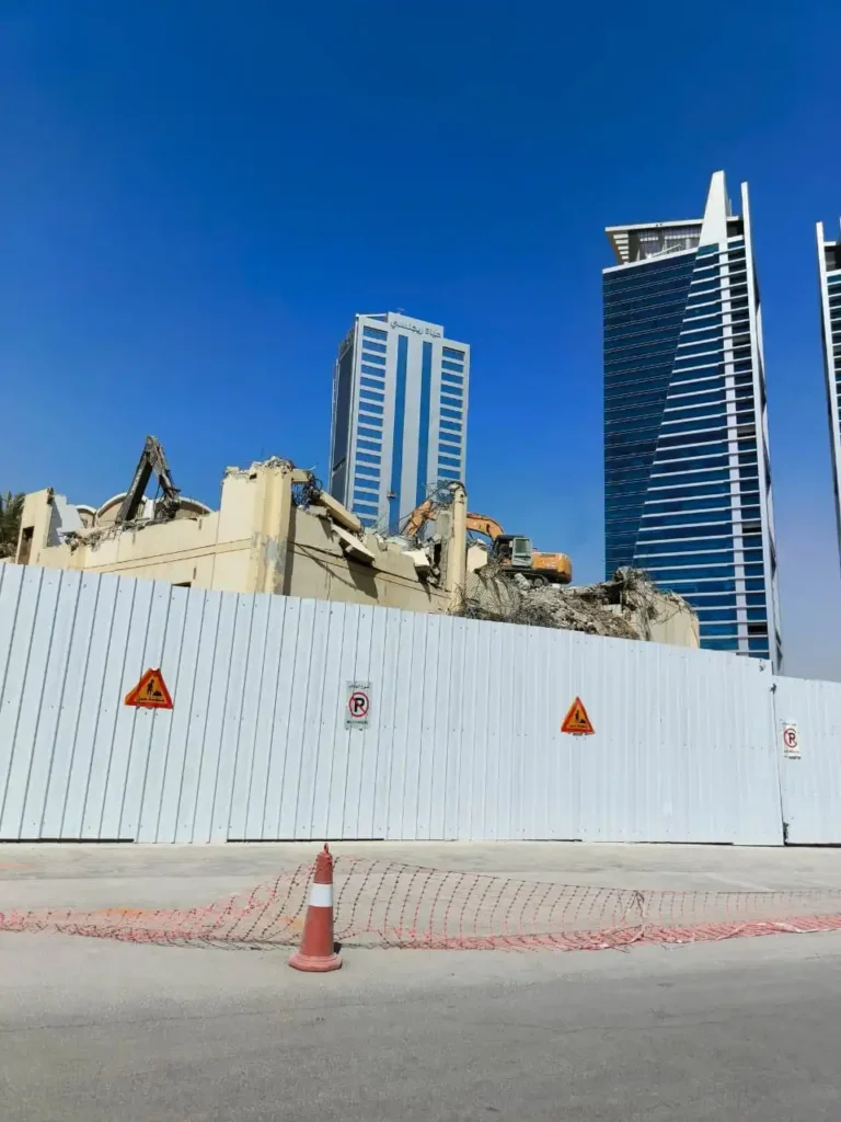 هدم ابراج في الرياض